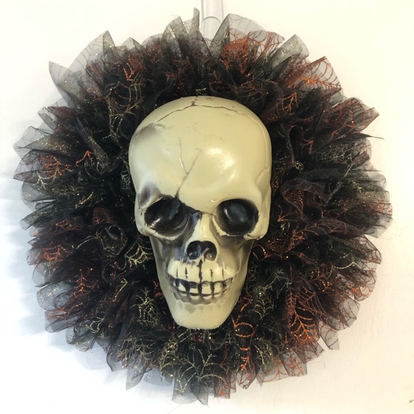 Hand Crafted Other - Hand crafted skull tulle mini Halloween wreath